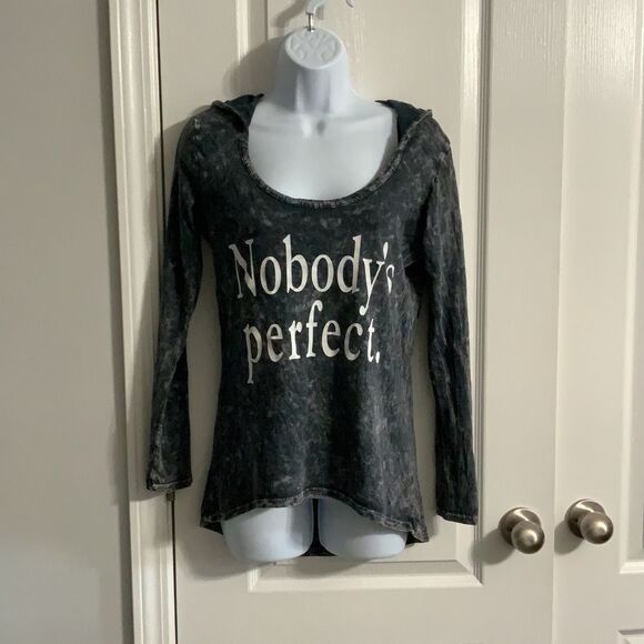 Gaze T-shirt Hoodie,‎ Distressed Black Nobody's Perfect size XS - Picture 2 of 6